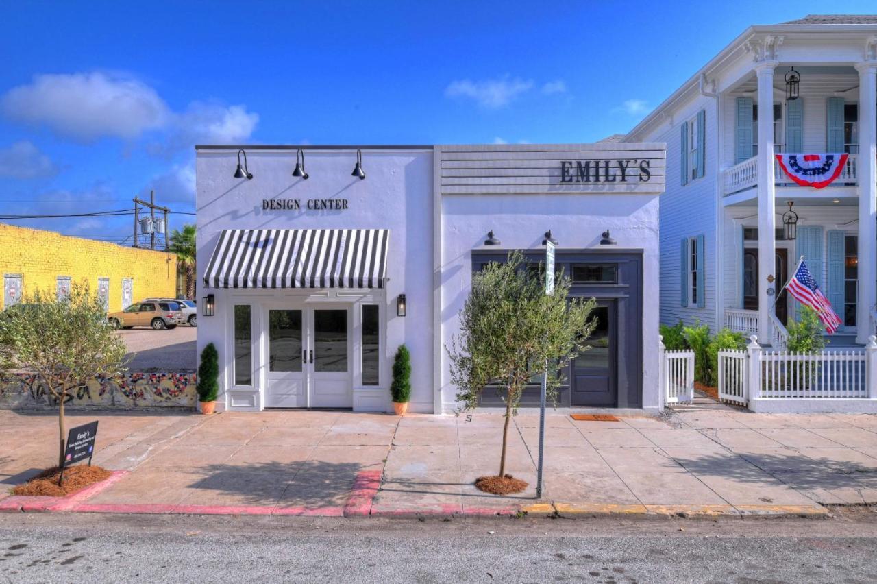 The Palms Room At Emilys On The Island غالفيستون، تكساس المظهر الخارجي الصورة