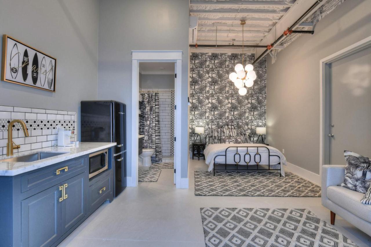 The Palms Room At Emilys On The Island غالفيستون، تكساس المظهر الخارجي الصورة